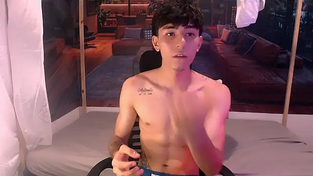 Snapshot of Bryant_Connor chatting on November 9, 2025, 3:05 am Bryant Connor online show from November 9, 2025, 3:05 am