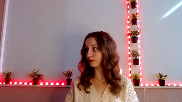 Snapshot of Curlyyy_Girl chatting on November 10, 2025, 12:04 pm Curlyyy Girl online show from November 10, 2025, 12:04 pm