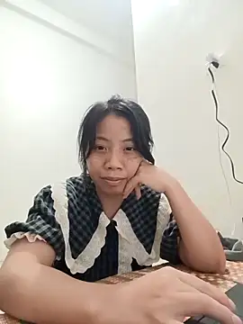 Snapshot of Diana_loo chatting on November 7, 2025, 2:28 pm Diana loo online show from November 7, 2025, 2:28 pm