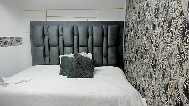 Snapshot of Nina__Sky chatting on November 12, 2025, 12:05 pm Nina Sky online show from November 12, 2025, 12:05 pm