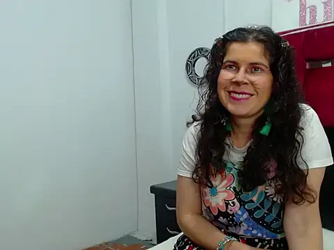 Snapshot of AubreyJoy chatting on November 10, 2025, 7:24 pm AubreyJoy online show from November 10, 2025, 7:24 pm