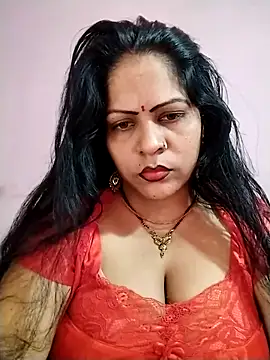 Snapshot of lovely__queen chatting on November 9, 2025, 9:07 am lovely queen online show from November 9, 2025, 9:07 am