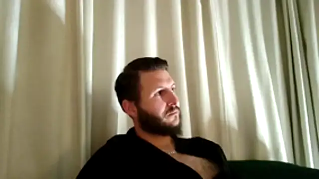 Snapshot of Dragonite2626 chatting on November 12, 2025, 11:03 pm Dragonite2626 online show from November 12, 2025, 11:03 pm