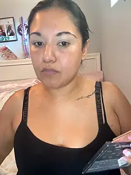 Snapshot of tattedlatina chatting on November 9, 2025, 5:11 pm tattedlatina online show from November 9, 2025, 5:11 pm