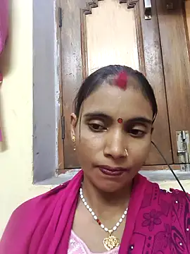 manishakapoor online show from November 8, 2025, 1:44 pm