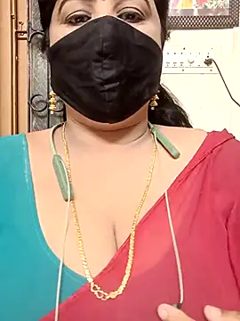 Snapshot of Dhiksha-Rani chatting on November 11, 2025, 7:36 pm Dhiksha-Rani online show from November 11, 2025, 7:36 pm