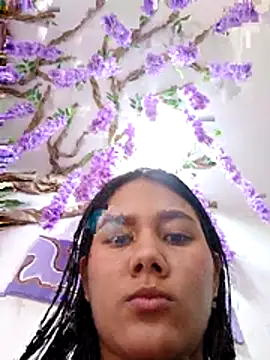 Snapshot of burbuja360 chatting on November 9, 2025, 2:15 pm burbuja360 online show from November 9, 2025, 2:15 pm