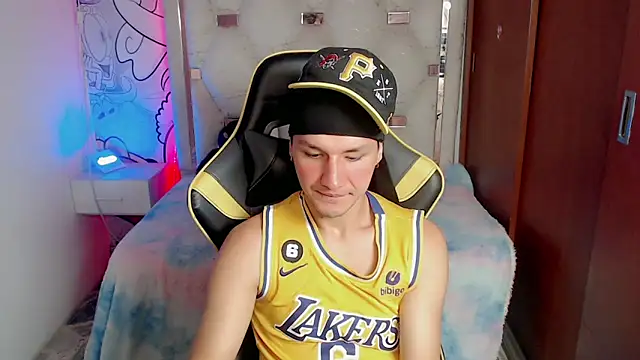 Lucifer go online show from November 12, 2025, 9:25 pm