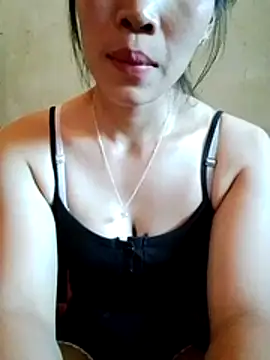 Snapshot of Cloud-wh chatting on November 13, 2025, 7:18 am Cloud-wh online show from November 13, 2025, 7:18 am