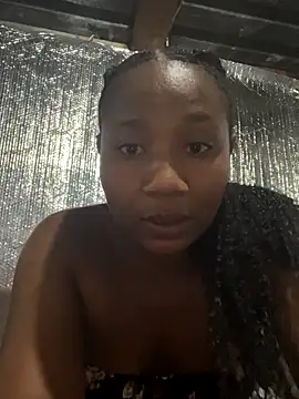 Snapshot of Berries_ chatting on November 17, 2025, 4:35 pm Berries online show from November 17, 2025, 4:35 pm