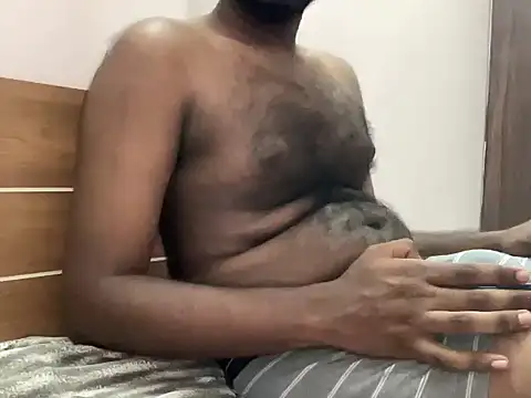 Snapshot of dhayalubbg chatting on November 12, 2025, 9:53 am dhayalubbg online show from November 12, 2025, 9:53 am