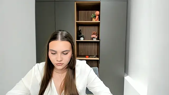 Snapshot of ElwandaMcilvain chatting on November 11, 2025, 7:41 am ElwandaMcilvain online show from November 11, 2025, 7:41 am