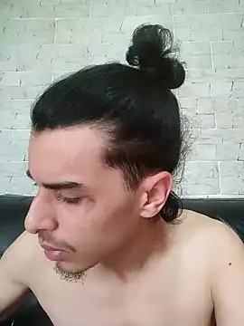 Snapshot of Ahmed_z000 chatting on November 13, 2025, 12:48 pm Ahmed z000 online show from November 13, 2025, 12:48 pm