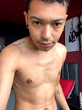 Snapshot of Imtavo chatting on November 11, 2025, 1:00 pm Imtavo online show from November 11, 2025, 1:00 pm