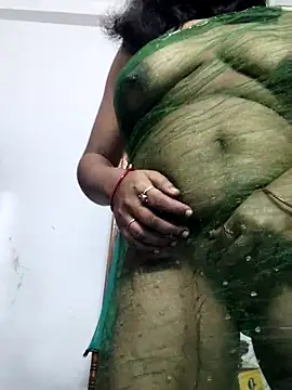 Snapshot of Hot-ruma chatting on November 18, 2025, 2:17 am Hot-ruma online show from November 18, 2025, 2:17 am