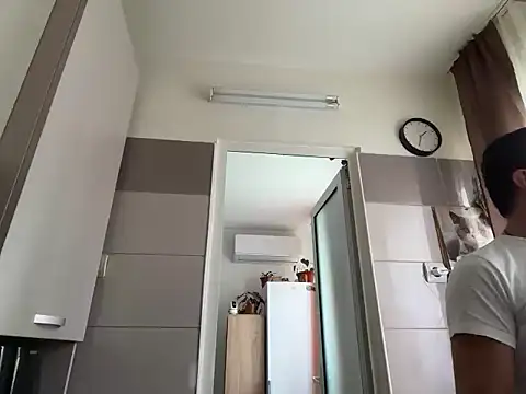 Snapshot of Tarkan19xxxx chatting on November 12, 2025, 11:32 am Tarkan19xxxx online show from November 12, 2025, 11:32 am