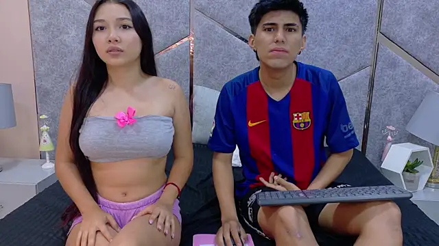 Lily y Finn online show from November 20, 2025, 12:05 pm