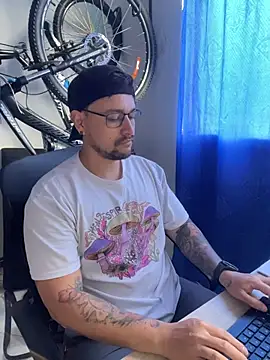 Snapshot of _hans_ro chatting on November 12, 2025, 6:52 pm hans ro online show from November 12, 2025, 6:52 pm