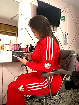 Snapshot of XIIMENA7 chatting on November 12, 2025, 7:24 pm XIIMENA7 online show from November 12, 2025, 7:24 pm