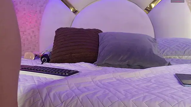 Snapshot of Caroline_palmerr chatting on November 16, 2025, 3:12 am Caroline palmerr online show from November 16, 2025, 3:12 am