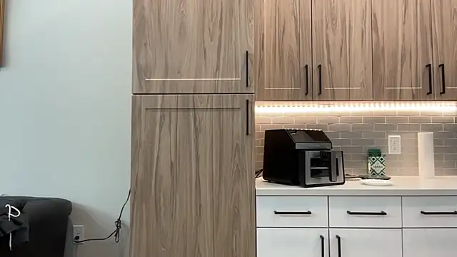 TheTonedPersian online show from November 12, 2025, 11:21 am