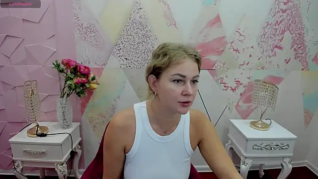 Snapshot of Lizy_frau2 chatting on November 13, 2025, 10:36 am Lizy frau2 online show from November 13, 2025, 10:36 am