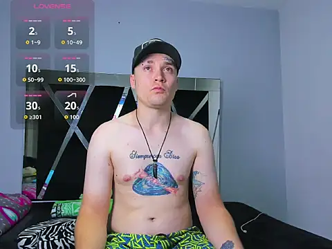 Snapshot of maxxgalacticus chatting on November 13, 2025, 6:18 pm maxxgalacticus online show from November 13, 2025, 6:18 pm