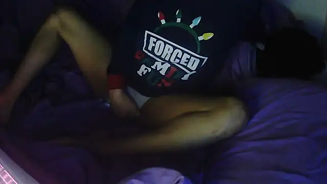 Snapshot of rosiefawnxo chatting on November 16, 2025, 7:03 am rosiefawnxo online show from November 16, 2025, 7:03 am