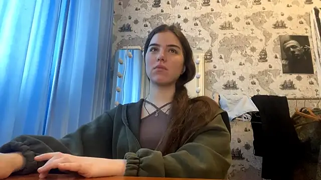 Snapshot of macanmercedes chatting on November 20, 2025, 9:20 am macanmercedes online show from November 20, 2025, 9:20 am