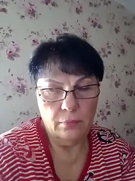 Snapshot of OliviaaSkyy chatting on November 18, 2025, 6:34 pm OliviaaSkyy online show from November 18, 2025, 6:34 pm