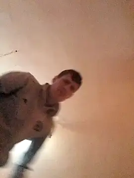 uiuftyrrtydre online show from November 19, 2025, 4:56 am