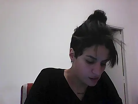 Zoemhot online show from November 20, 2025, 6:51 pm