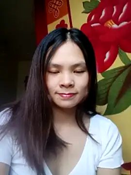 quynhquynh  online show from November 21, 2025, 5:28 am