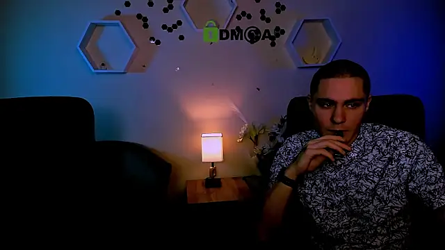 fred strong online show from November 21, 2025, 3:33 pm