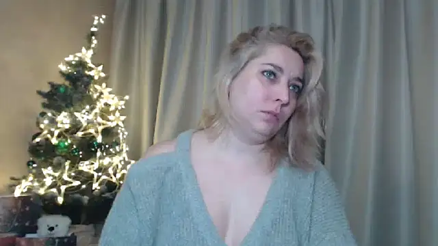 Snapshot of sweetpussy13 chatting on January 4, 2025, 10:16 am sweetpussy13 online show from January 4, 2025, 10:16 am