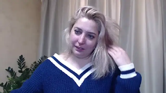 Snapshot of sweetpussy13 chatting on February 16, 2025, 6:54 am sweetpussy13 online show from February 16, 2025, 6:54 am