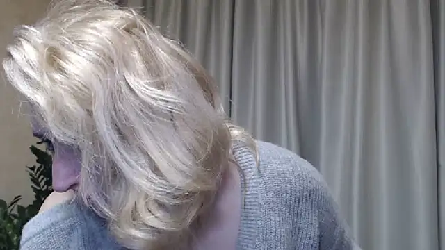 Snapshot of sweetpussy13 chatting on March 18, 2025, 6:57 am sweetpussy13 online show from March 18, 2025, 6:57 am