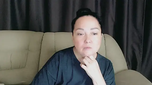 Snapshot of infinity_loveliness chatting on September 16, 2025, 6:25 am infinity loveliness online show from September 16, 2025, 6:25 am