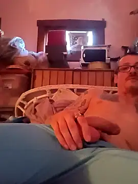 Snapshot of THUROBREED83 chatting on September 28, 2025, 8:58 pm THUROBREED83 online show from September 28, 2025, 8:58 pm