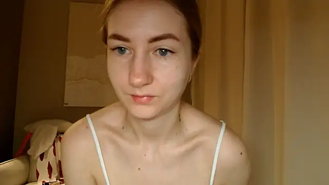 Snapshot of BluueSilk chatting on February 6, 2025, 6:08 am BluueSilk online show from February 6, 2025, 6:08 am