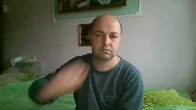 Snapshot of Luceriusbigass chatting on December 7, 2024, 1:40 pm Luceriusbigass online show from December 7, 2024, 1:40 pm