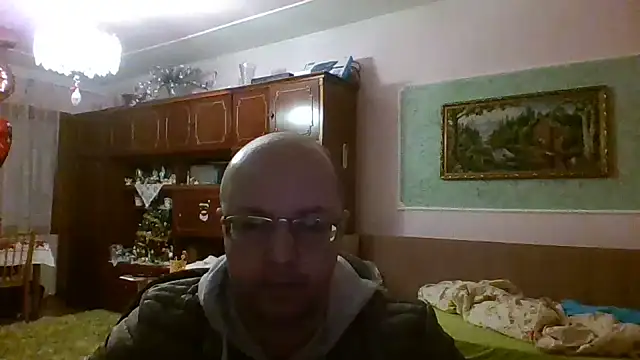 Snapshot of Luceriusbigass chatting on February 14, 2025, 3:58 pm Luceriusbigass online show from February 14, 2025, 3:58 pm