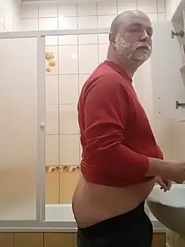 Snapshot of Luceriusbigass chatting on March 8, 2025, 6:58 pm Luceriusbigass online show from March 8, 2025, 6:58 pm