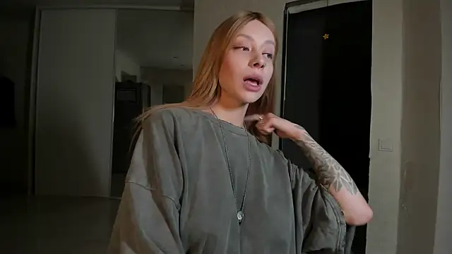 Snapshot of Jane_Bright chatting on December 13, 2024, 4:27 pm Jane Bright online show from December 13, 2024, 4:27 pm