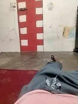 Snapshot of bossmagi chatting on November 11, 2025, 10:15 am bossmagi online show from November 11, 2025, 10:15 am