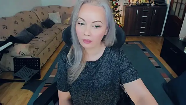 Snapshot of WhitneyLynn chatting on January 4, 2025, 7:34 am WhitneyLynn online show from January 4, 2025, 7:34 am