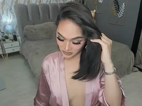 Snapshot of LegendaryNicole chatting on September 29, 2025, 8:24 pm LegendaryNicole online show from September 29, 2025, 8:24 pm