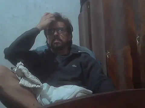 Snapshot of el_principe_hot chatting on October 3, 2025, 2:41 am el principe hot online show from October 3, 2025, 2:41 am