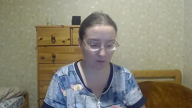 Snapshot of Smart_Rose chatting on February 3, 2025, 10:11 pm Smart Rose online show from February 3, 2025, 10:11 pm