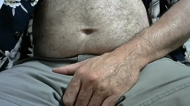 Snapshot of 1chatter3 chatting on October 24, 2025, 8:38 pm 1chatter3 online show from October 24, 2025, 8:38 pm